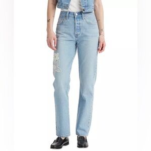 Levi’s 501 Original Fit Women’s Straight Leg Light Wash Flower Jeans 31x30
